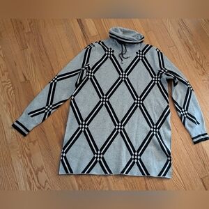 Tristan Black and Gray Turtleneck Sweater